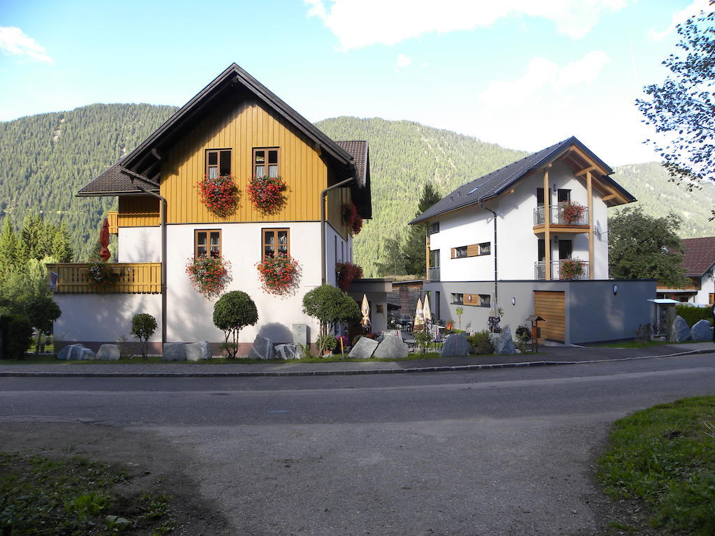 Ferienwohnungen Mitterer Weissensee Exterior photo